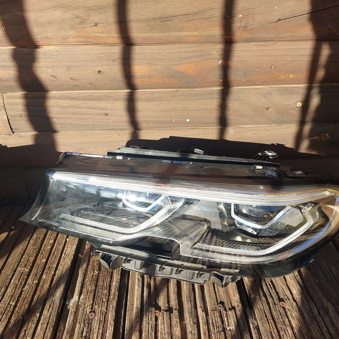 BMW 3 Series G20 Left-Hand Side Laser LED Headlight in excellent condition.