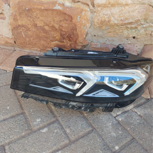 BMW G20 G21 LCI Left-Hand Side LED Headlight in excellent condition