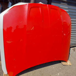 BMW M3 M4 G80 G81 G82 G83 Carbon Fiber Bonnet in excellent condition.