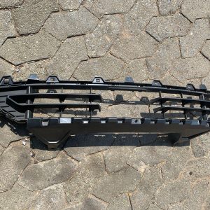 BMW F44 FRONT BUMPER LOWER CENTRE GRILLE