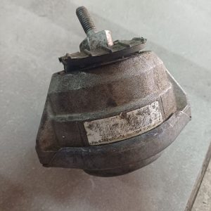 BMW [S85] E60 E61 E63 E64 FRONT ENGINE MOUNT RHS